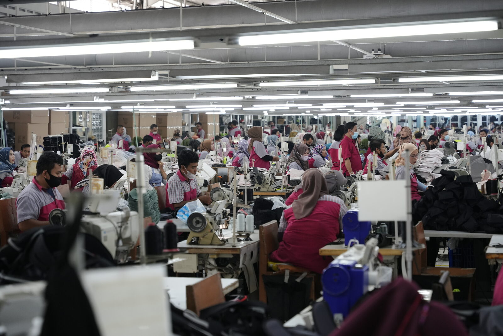 Large sewing floor with production workers