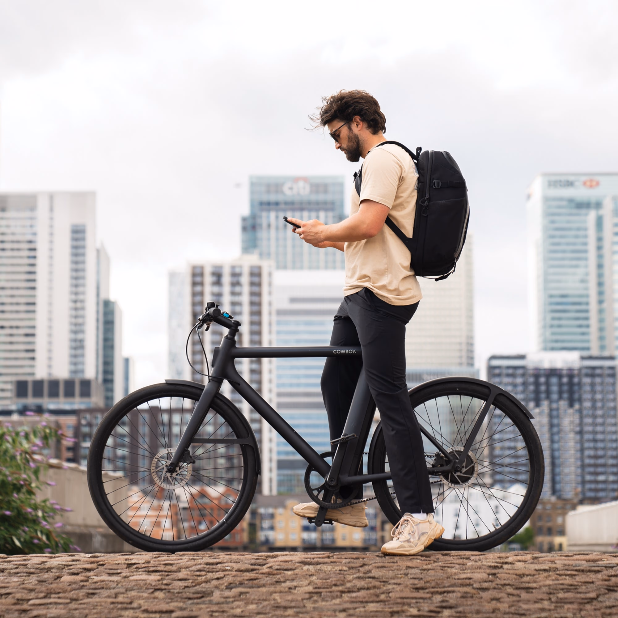 Mous Extreme Commuter Zip structural detail