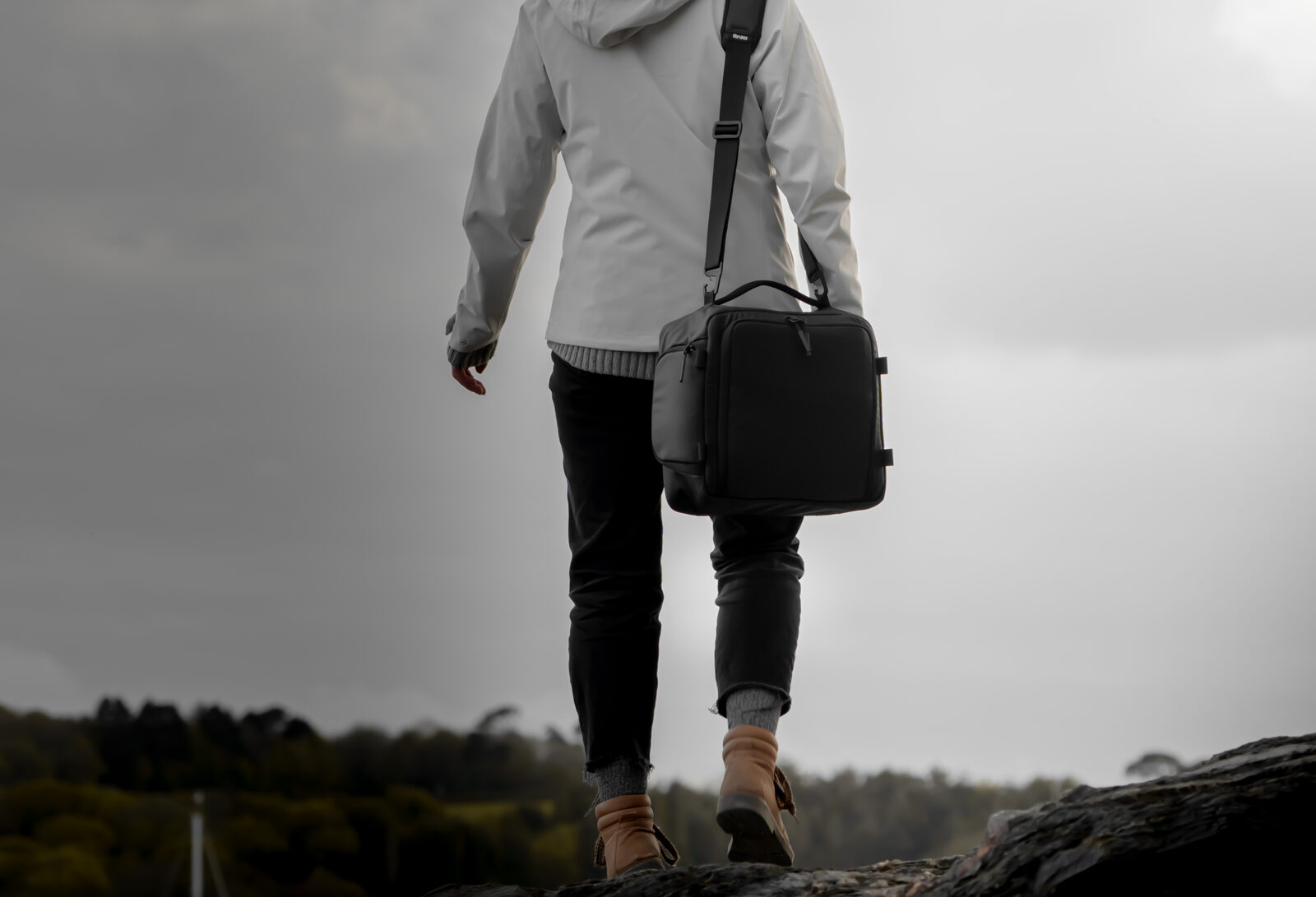 Reika Camera Cube inside the Travel Pack